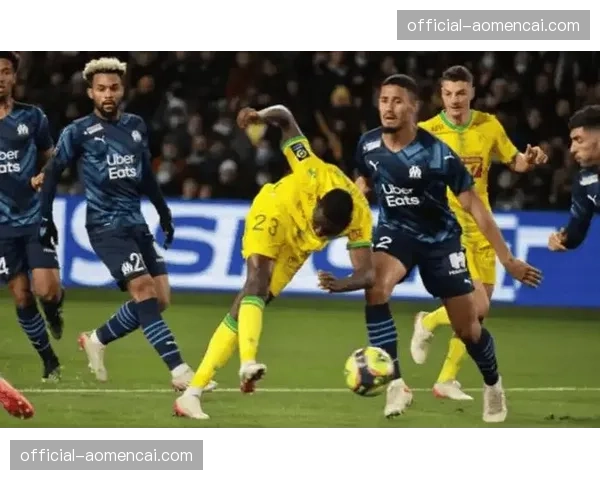 洛里昂确认两主力中场伤愈，有望在对阵里昂的比赛中重启激进前场压迫