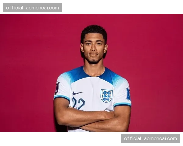 评论：英格兰本土球员在英超末轮首发人数占比不足三成，引发对青训路径的担忧